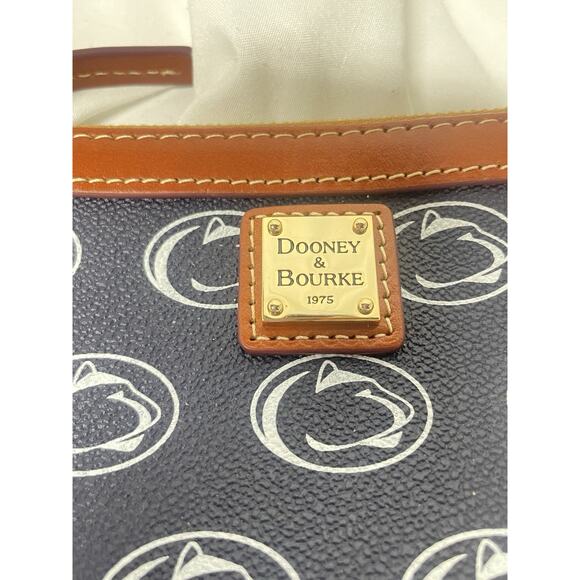 Dooney & Bourke Penn State Slim Wristlet Bag Clutch PERFECT! - Picture 8 of 10